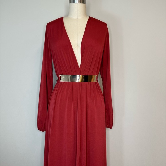 Charlotte Russe Rust Belted V-neck Dress with front slit - Picture 3 of 5